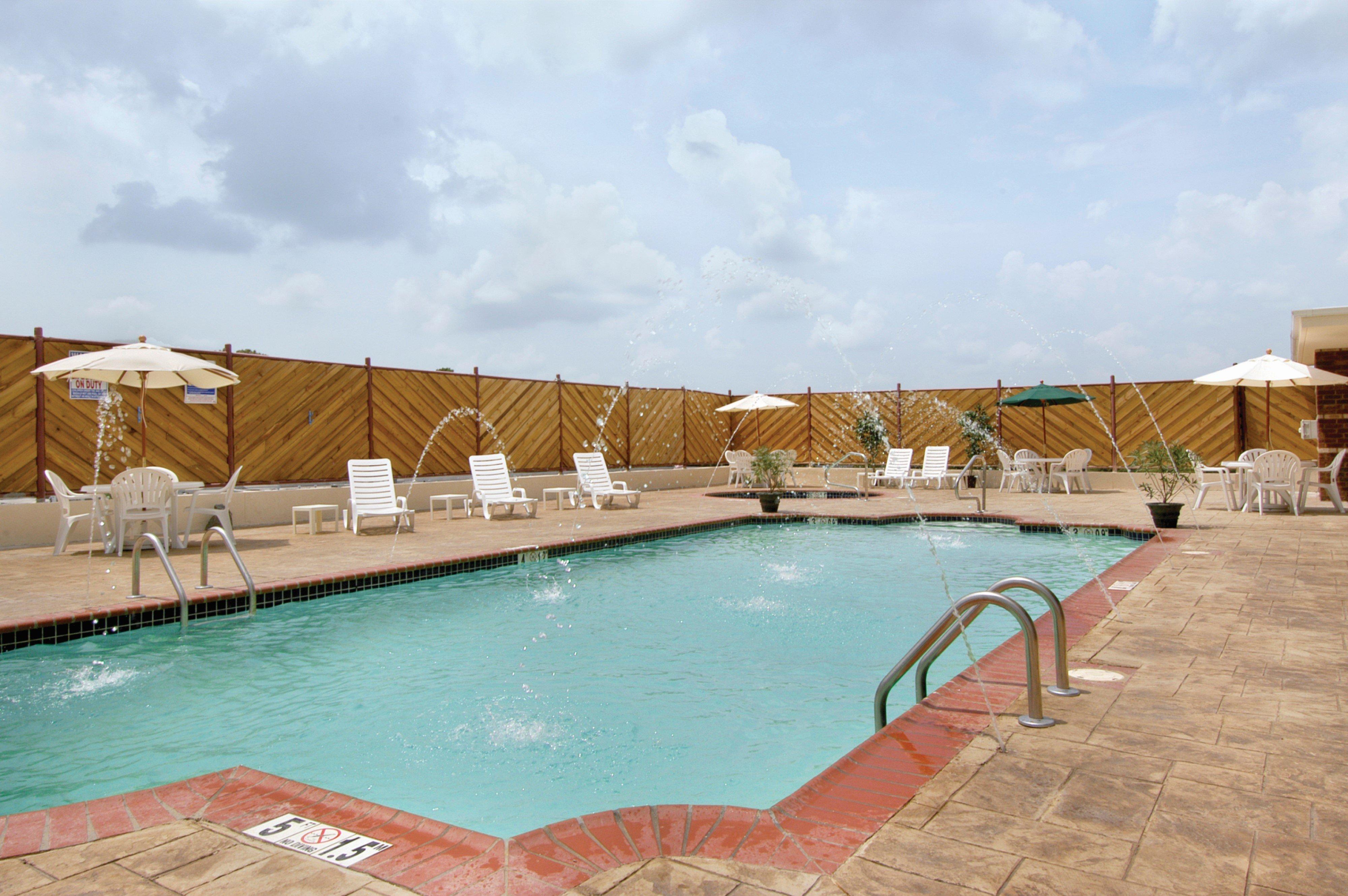 Holiday Inn Hotels Batesville By Ihg Bagian luar foto