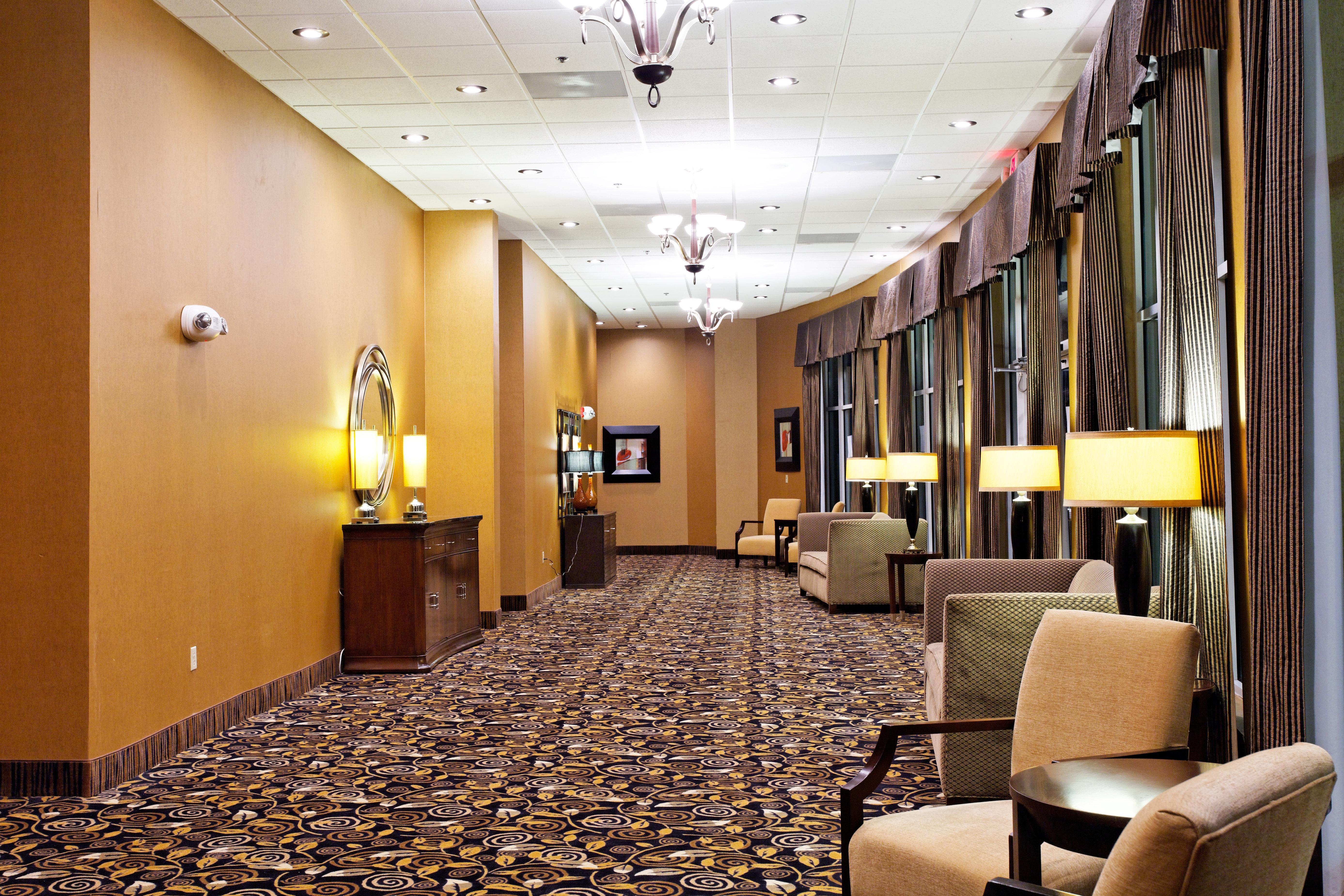 Holiday Inn Hotels Batesville By Ihg Bagian luar foto