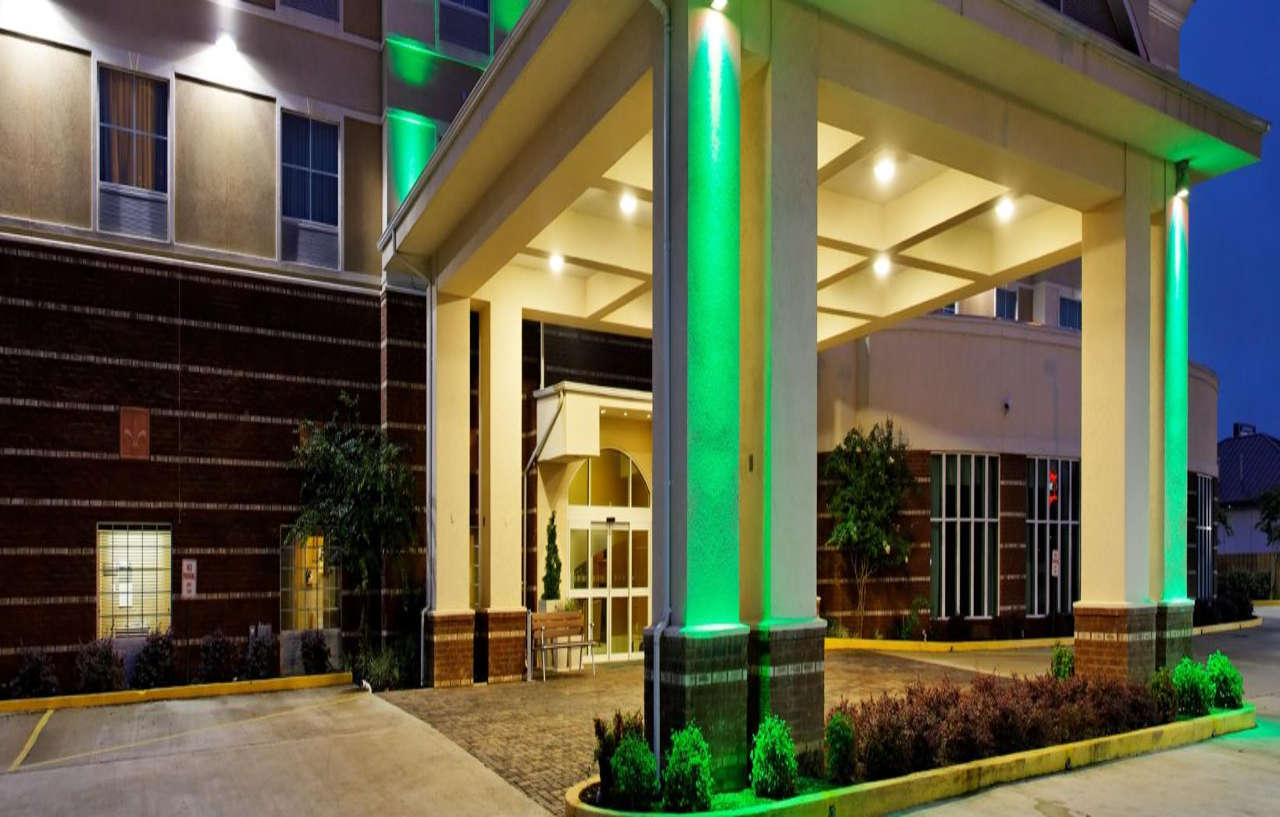 Holiday Inn Hotels Batesville By Ihg Bagian luar foto