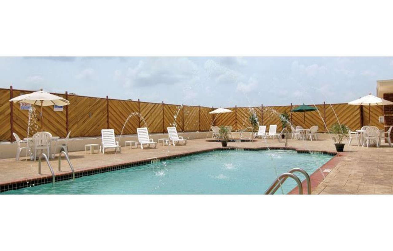 Holiday Inn Hotels Batesville By Ihg Bagian luar foto